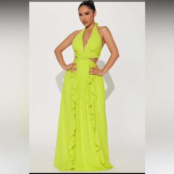 Fashion Nova Dresses & Skirts - Josie Maxi dress
